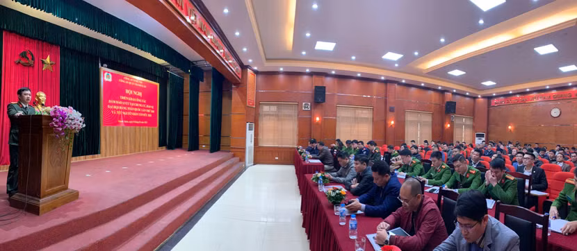 Toàn cảnh hội nghị triển khai công tác đảm bảo an ninh trật tự tại chung cư, bảo vệ đại hội Đảng toàn quốc lần thứ XIII và Tết Nguyên đán Tân Sửu 2021 Toàn cảnh hội nghị triển khai công tác đảm bảo an ninh trật tự tại chung cư, bảo vệ đại hội Đảng toàn quốc lần thứ XIII và Tết Nguyên đán Tân Sửu 2021