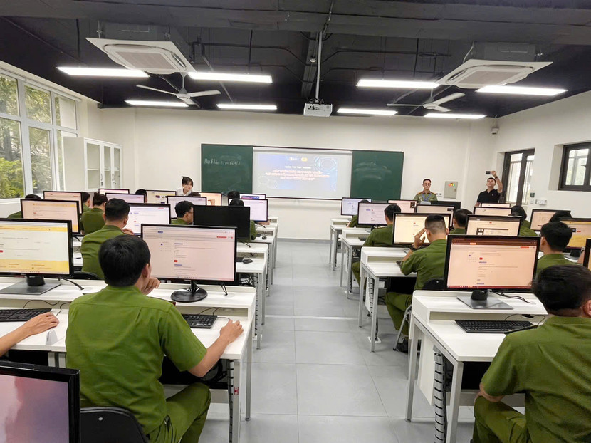 Toàn cảnh phòng thi tập trung