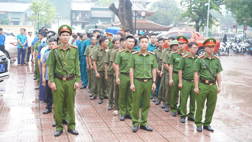 Các lực lượng triển khai ra quân xử lý trật tự đô thị, nông thôn Các lực lượng triển khai ra quân xử lý trật tự đô thị, nông thôn