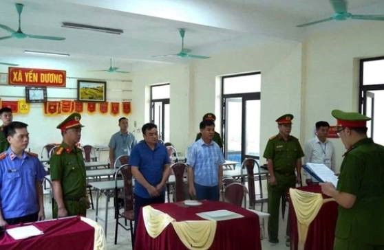 Hai lãnh đạo xã bị khởi tố về tội “Thiếu trách nhiệm gây hậu quả nghiêm trọng”