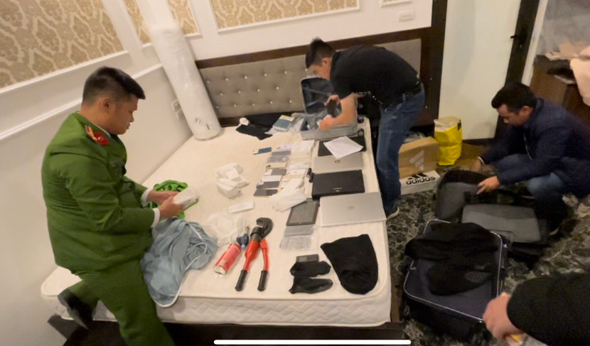 Khám xét nơi ở của đối tượng trộm cắp tài sản