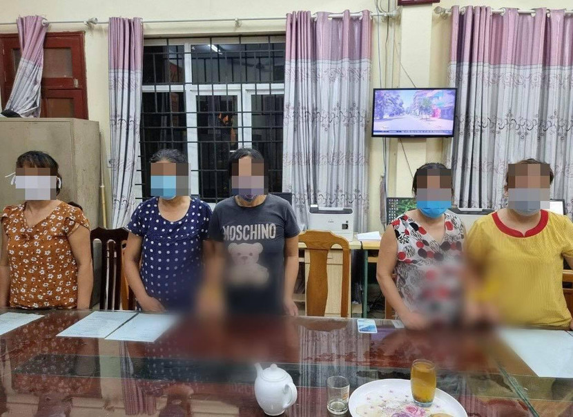 Các trường hợp này sẽ bị xử lý về hành vi đánh bạc và vi phạm các quy định giãn cách xã hội