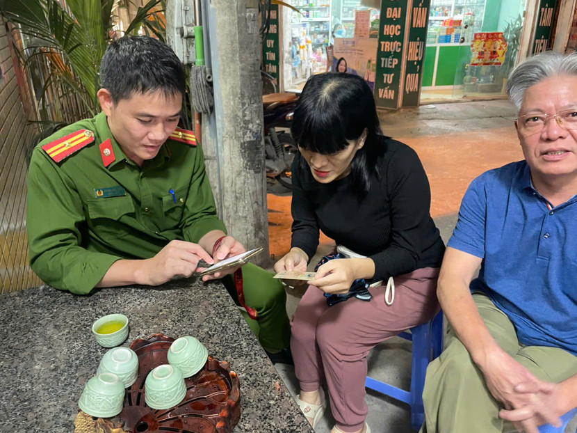 Tính đến ngày 18-11, Công an phường Khương Đình đã hỗ trợ thu thập, làm sạch gần 7.000 dữ liệu phương tiện và GPLX