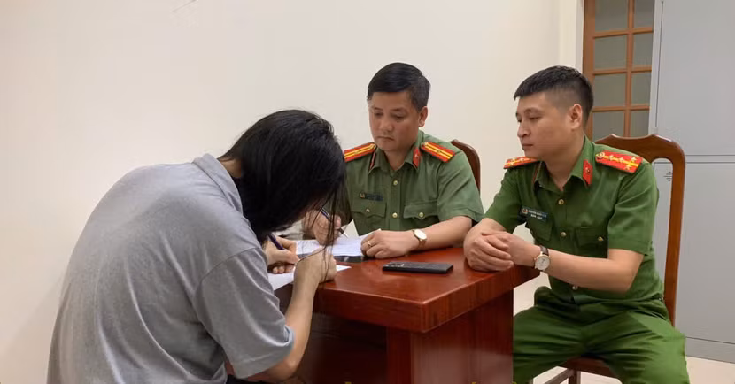 Xử lý một trường hợp mạo danh người khác đăng tải nội dung xấu độc liên quan đến việc cấp đổi căn cước