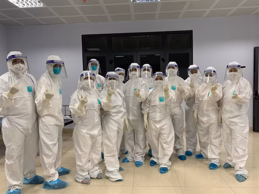 Các Y, Bác sỹ Công an nhân dân trên tuyến đầu chống dịch