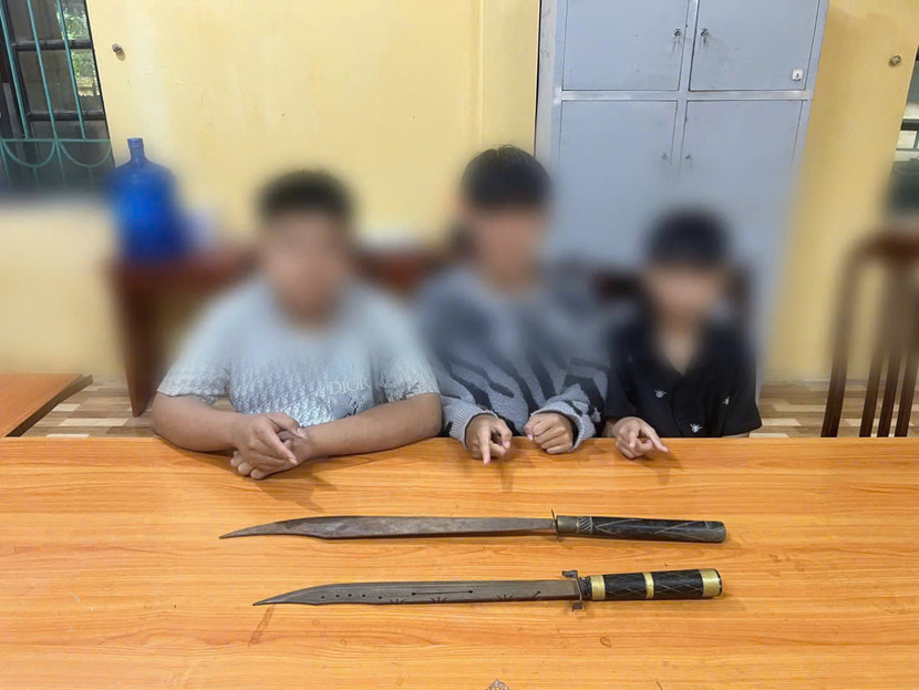 Nhóm đối tượng liên quan vụ việc