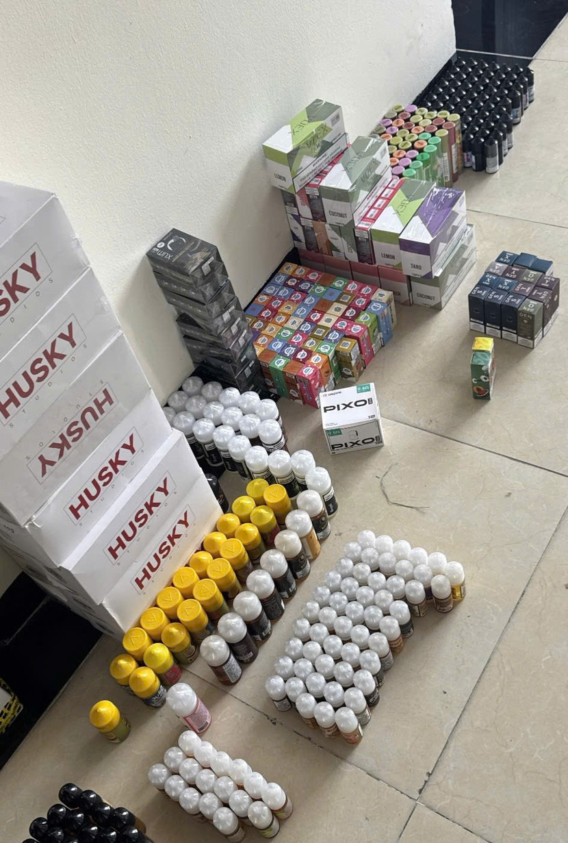 Khởi tố 14 đối tượng buôn thuốc lá điện tử trị giá 40 tỷ đồng ảnh 2 Khởi tố 14 đối tượng buôn thuốc lá điện tử trị giá 40 tỷ đồng ảnh 2