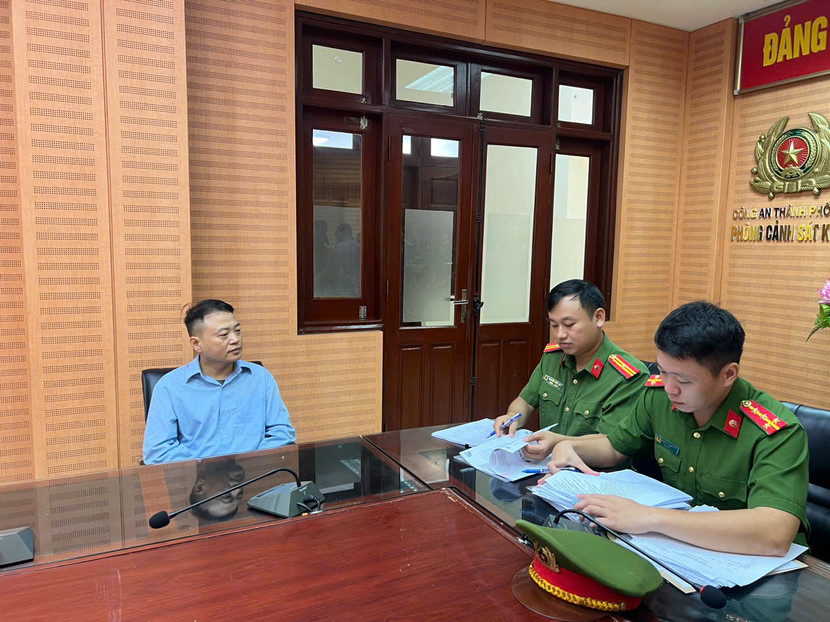 Nguyễn Hòa Bình tại cơ quan điều tra...