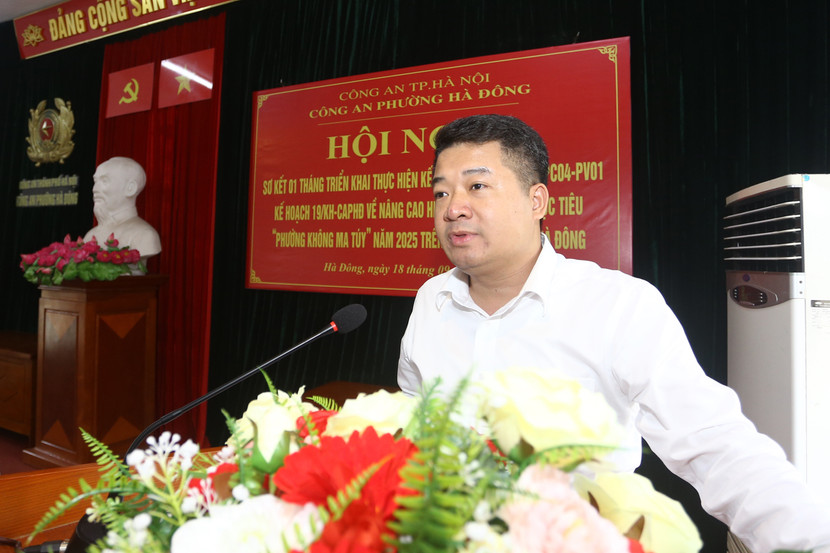 Đồng chí Nguyễn Hữu Hiển, Phó Chủ tịch UBND phường - Trưởng Ban chỉ đạo 89 phường Hà Đông phát biểu tại Hội nghị Đồng chí Nguyễn Hữu Hiển, Phó Chủ tịch UBND phường - Trưởng Ban chỉ đạo 89 phường Hà Đông phát biểu tại Hội nghị