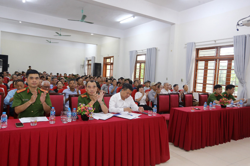 Các đại biểu tham dự Hội nghị Các đại biểu tham dự Hội nghị