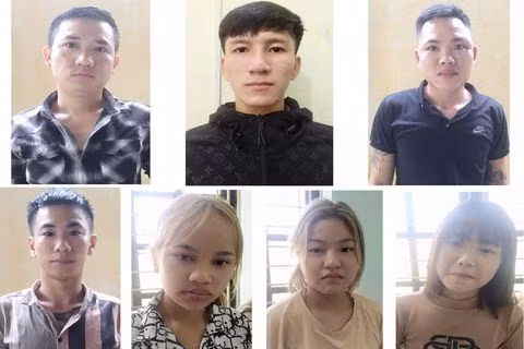 Các đối tượng tụ tập sử dụng ma túy trong quán karaoke