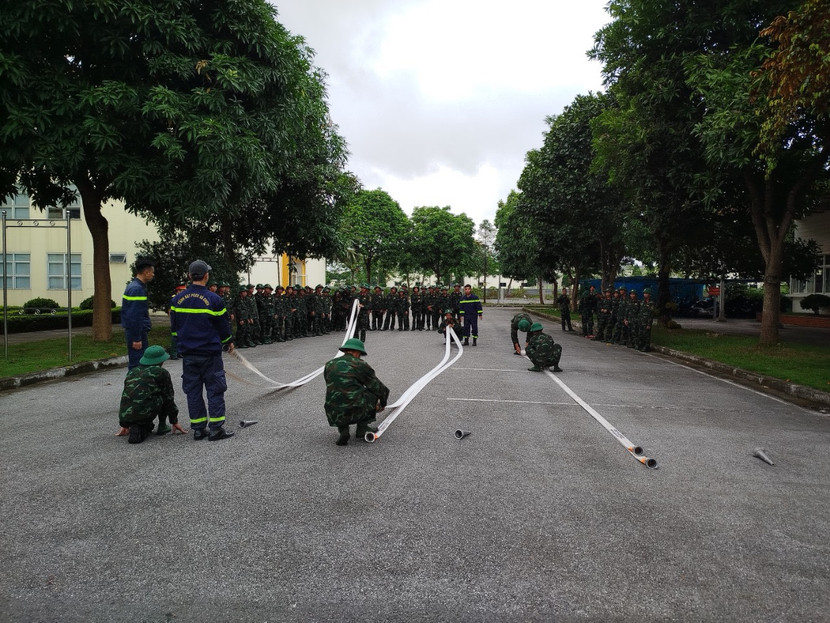 Kỹ năng sử dụng lăng, vòi trong cứu hoả