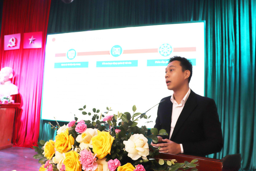 Đại diện Công ty Gtel hướng dẫn các quy trình vận hành phần mềm Đại diện Công ty Gtel hướng dẫn các quy trình vận hành phần mềm