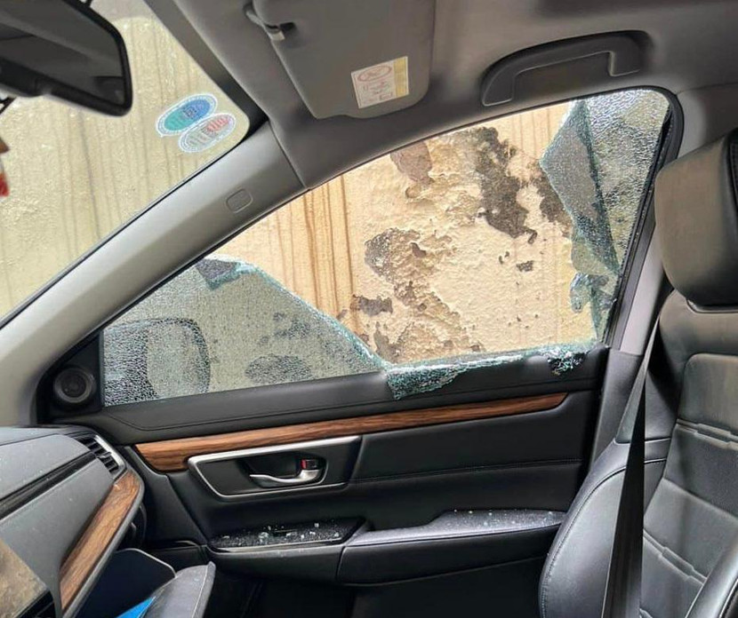 Hình ảnh phương tiện bị đập kính Hình ảnh phương tiện bị đập kính