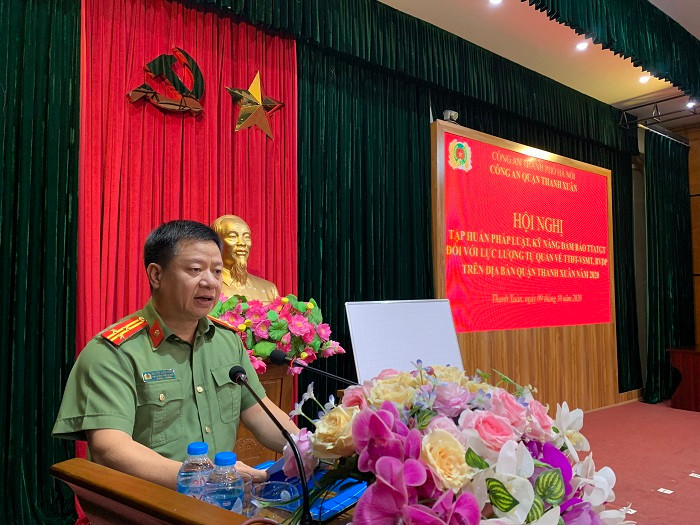 Thượng tá Nguyễn Quốc Dũng, Phó Trưởng Công an quận Thanh Xuân phát biểu khai mạc lớp tập huấn