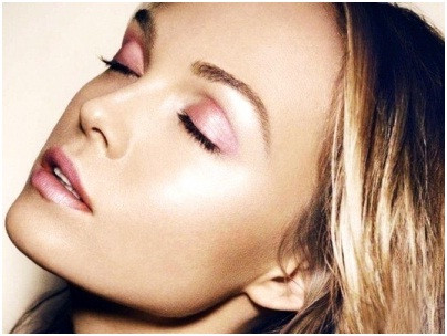 Cho làn môi luôn tươi hồng rạng rỡ ảnh 1 Cho làn môi luôn tươi hồng rạng rỡ ảnh 1