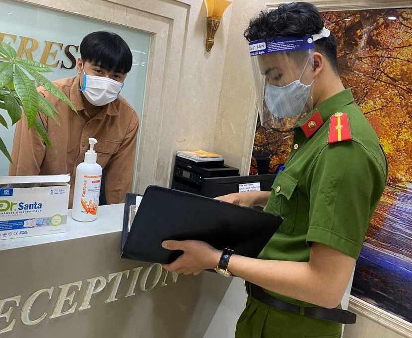 Công an quận Thanh Xuân tăng cường kiểm tra tạm trú, phát hiện người nhập cảnh trái phép