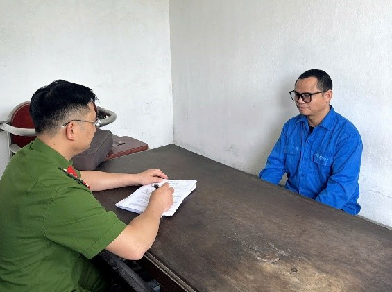 Cơ quan điều tra lấy lời khai Trần Xuân Tạo