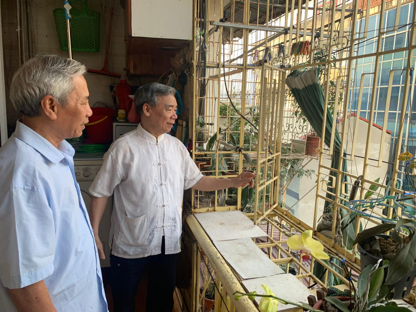 Cửa chuồng cọp được mở để đảm bảo an toàn