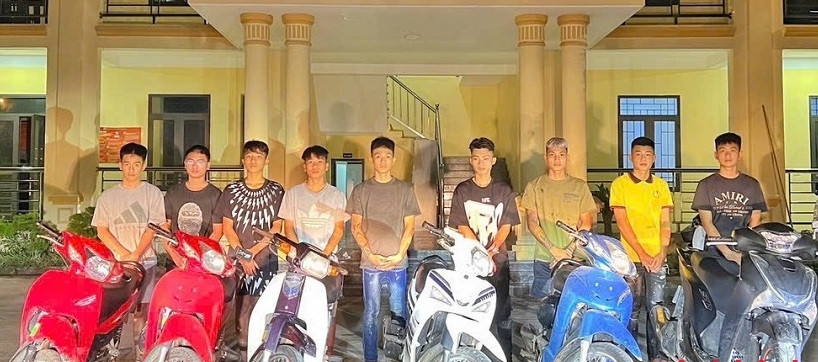 Nhóm thanh thiếu niên điều khiển xe máy đi gây rối trật tự công cộng
