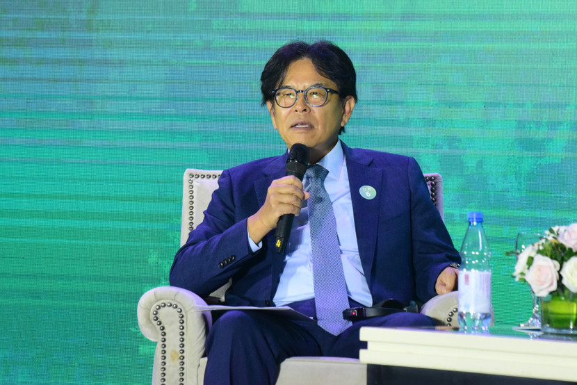 Ông Kim Byoungho – Chủ tịch HĐQT HDBank phát biểu tại phiên thảo luận Mở khóa Tài chính Xanh và Đầu tư thông qua Quản trị Xanh Ông Kim Byoungho – Chủ tịch HĐQT HDBank phát biểu tại phiên thảo luận Mở khóa Tài chính Xanh và Đầu tư thông qua Quản trị Xanh