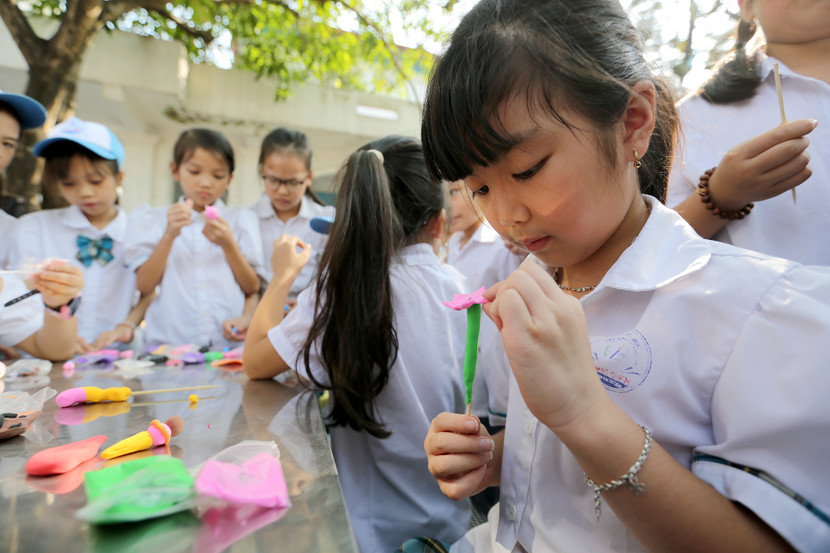 Những hoạt động lồng ghép các một cách linh hoạt, sáng tạo giúp các tiết học sinh động hơn Những hoạt động lồng ghép các một cách linh hoạt, sáng tạo giúp các tiết học sinh động hơn