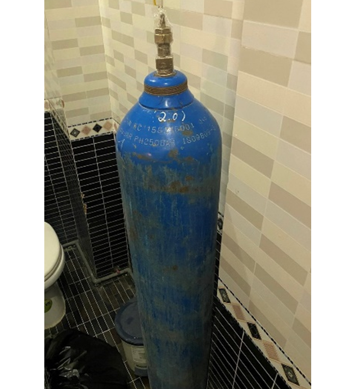 Công an quận Đống Đa thu giữ bình khí N2O Công an quận Đống Đa thu giữ bình khí N2O