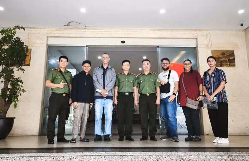 Hoạt động này cũng nhằm góp phần đơn giản hóa thủ tục hành chính, đảm bảo an toàn, an ninh cho người nước ngoài đang cư trú tại Việt Nam