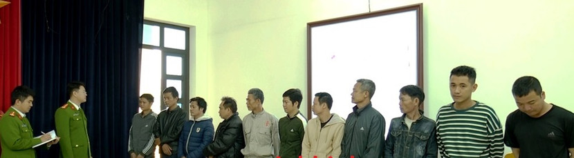 Sau tiệc rượu, chủ nhà mua tú lơ khơ cho khách đánh bạc bằng hình thức "chơi liêng" ảnh 1 Sau tiệc rượu, chủ nhà mua tú lơ khơ cho khách đánh bạc bằng hình thức "chơi liêng" ảnh 1