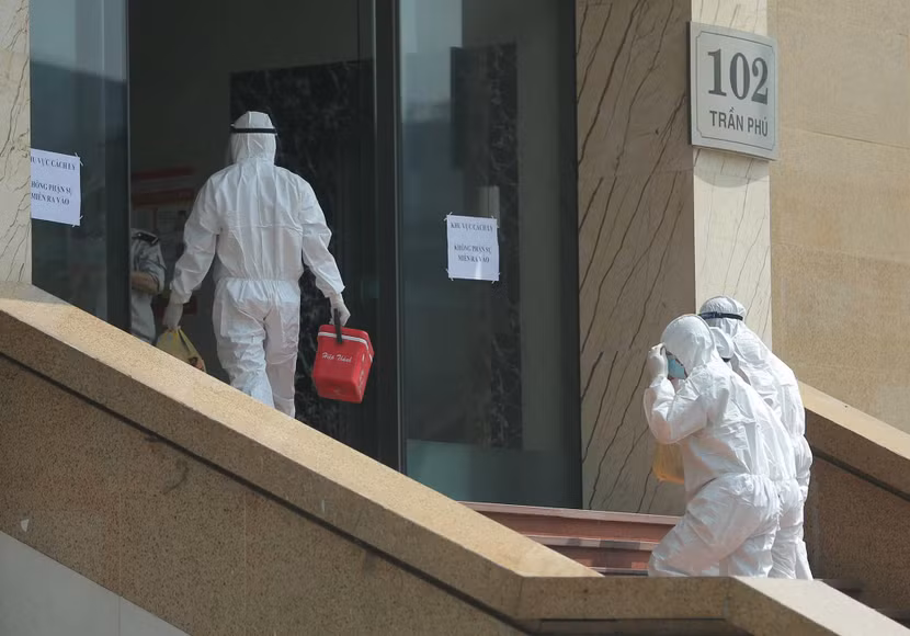 Những người dân khu vực này đều phải khai báo y tế Những người dân khu vực này đều phải khai báo y tế