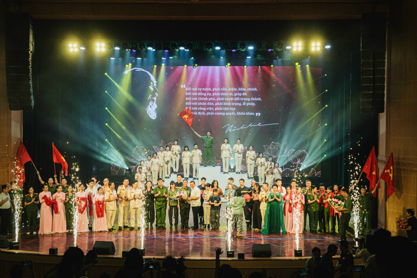 Bế mạc liên hoan nghệ thuật quần chúng lực lượng vũ trang và thanh niên, sinh viên lần thứ X