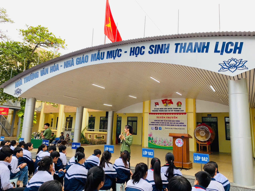 Phổ biến kiến thức về kỹ năng ứng xử thông minh trên môi trường mạng và phòng ngừa tội phạm do người chưa thành niên thực hiện.