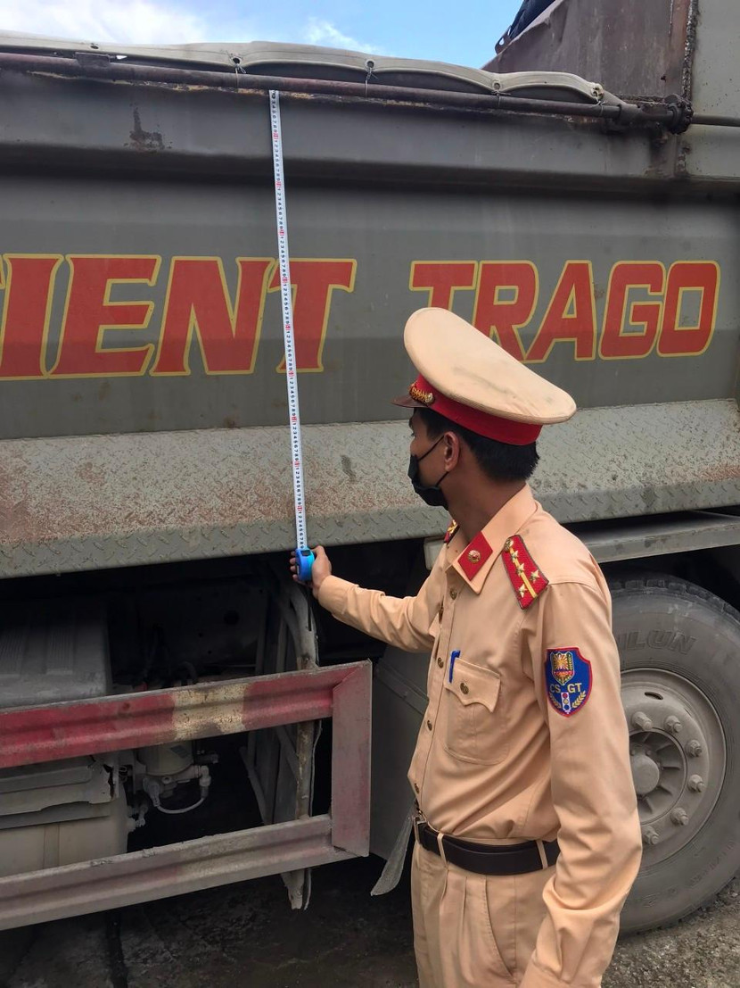 Kiểm tra, xử lý nghiêm các trường hợp vi phạm cơi nới thành thùng