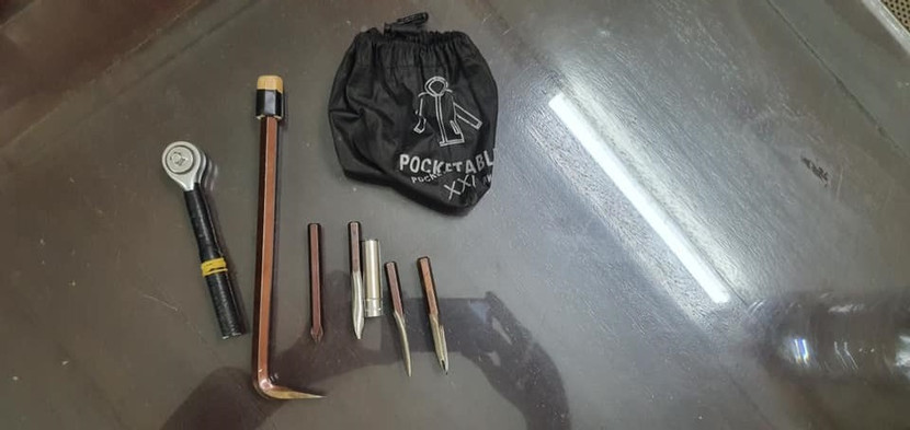 Tang vật thu giữ trên người đối tượng