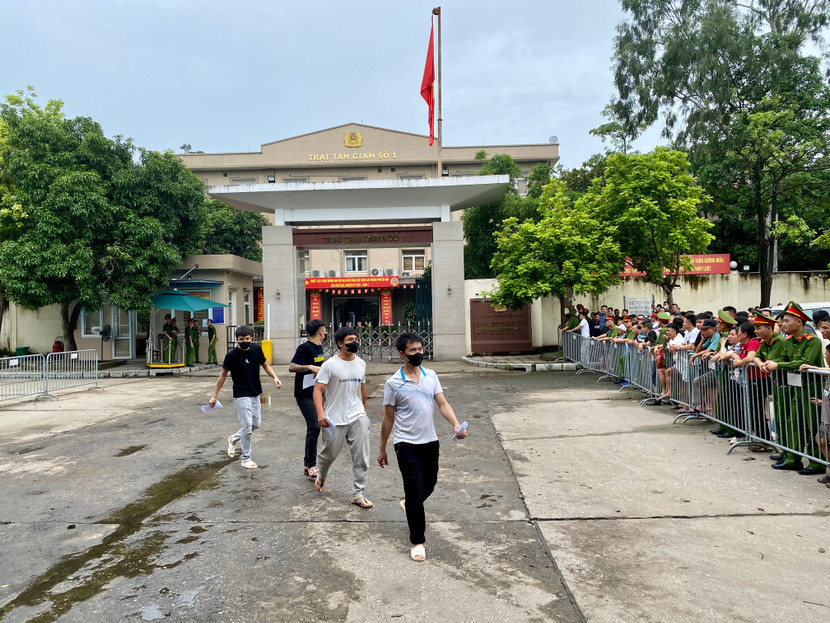 Niềm vui trong ngày trở về đoàn tụ với gia đình