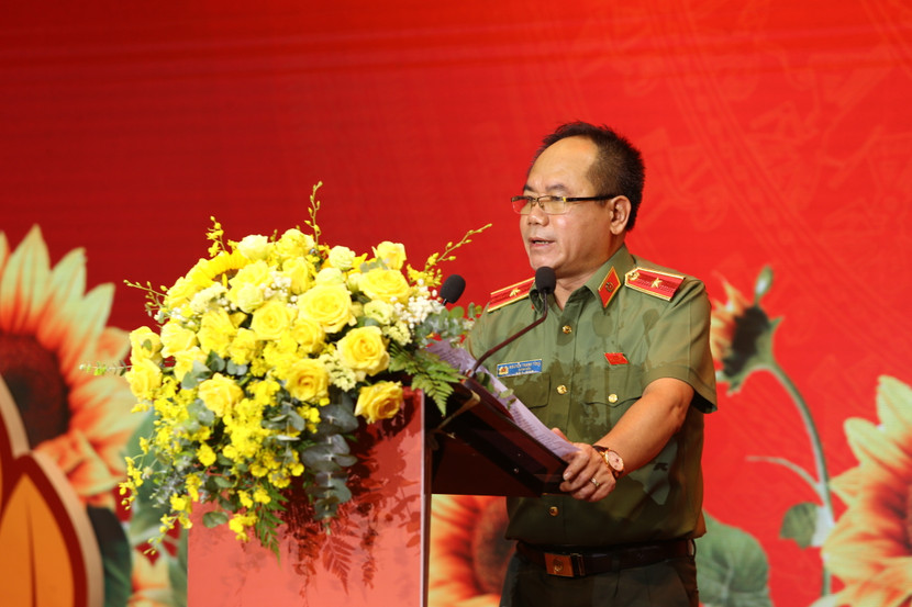 Thiếu tướng Nguyễn Thanh Tùng - Giám đốc CATP Hà Nội phát biểu tại chương trình "Công an Thủ đô khắc ghi lời Bác dạy", biểu dương, tôn vinh gương điển hình tiên tiến trong phong trào thi đua "Vì an ninh Tổ quốc" giai đoạn 2020-2025. Thiếu tướng Nguyễn Thanh Tùng - Giám đốc CATP Hà Nội phát biểu tại chương trình "Công an Thủ đô khắc ghi lời Bác dạy", biểu dương, tôn vinh gương điển hình tiên tiến trong phong trào thi đua "Vì an ninh Tổ quốc" giai đoạn 2020-2025.