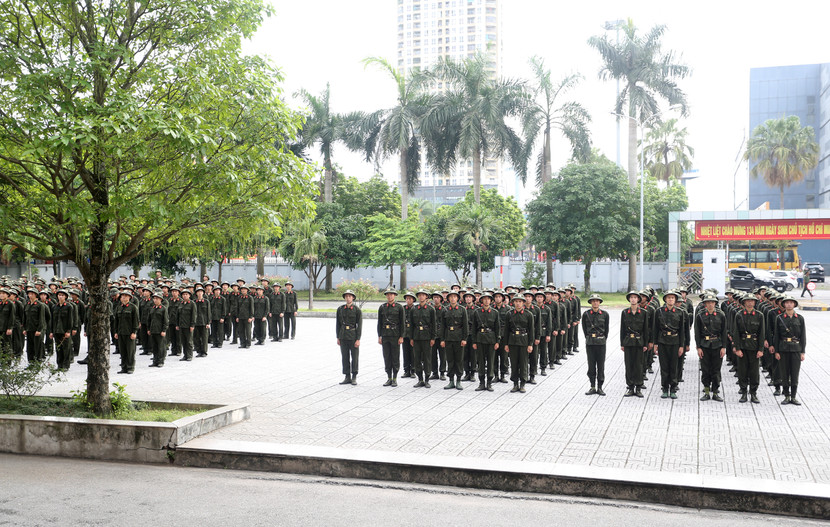 Gần 700 chiến sĩ hoàn thành chương trình huấn luyện về chính trị, pháp luật, nghiệp vụ cơ sở, điều lệnh quân sự võ thuật, nghiệp vụ chuyên môn Gần 700 chiến sĩ hoàn thành chương trình huấn luyện về chính trị, pháp luật, nghiệp vụ cơ sở, điều lệnh quân sự võ thuật, nghiệp vụ chuyên môn