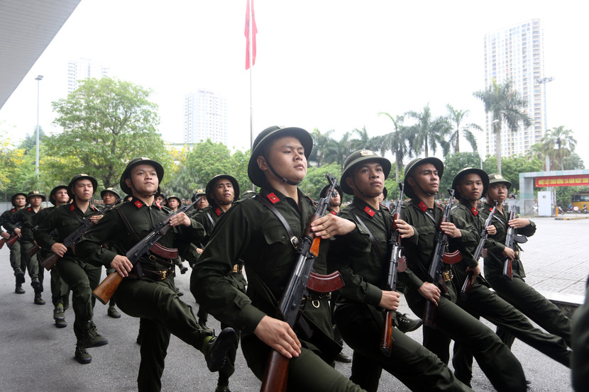 Các chiến sĩ nghĩa vụ CATP Hà Nội hoàn thành khóa huấn luyện, chuẩn bị về các đơn vị mới công tác, chiến đấu bảo vệ bình yên, hạnh phúc của nhân dân Thủ đô Các chiến sĩ nghĩa vụ CATP Hà Nội hoàn thành khóa huấn luyện, chuẩn bị về các đơn vị mới công tác, chiến đấu bảo vệ bình yên, hạnh phúc của nhân dân Thủ đô