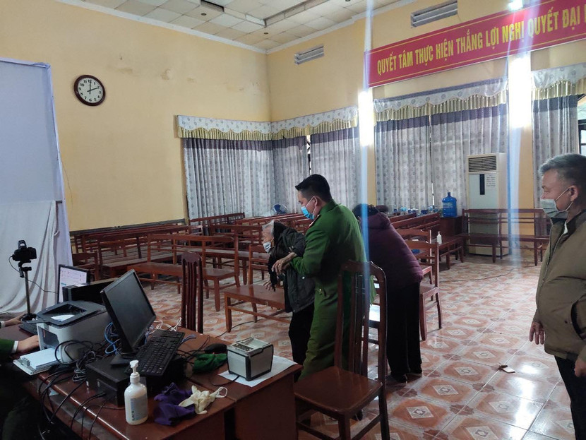 CBCS tận tình, giúp đỡ nhân dân