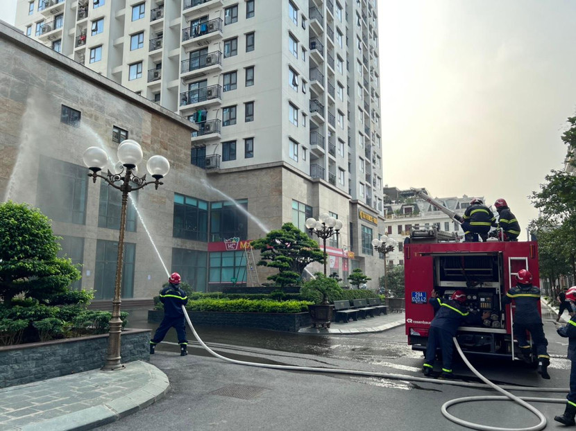 Diễn tập phương án PCCC tại Tòa nhà HC Golden City Diễn tập phương án PCCC tại Tòa nhà HC Golden City