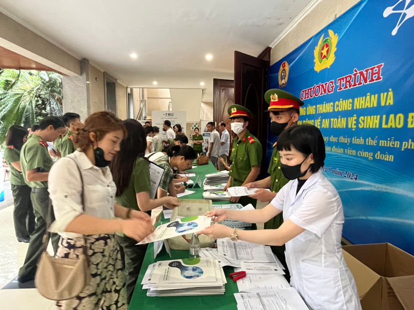 Chương trình khám sức khỏe cho đoàn viên CATP Hà Nội