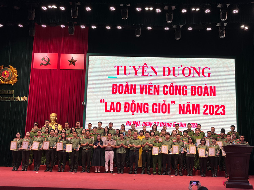 53 cán bộ Công đoàn được trao tặng danh hiệu "Lao động giỏi" của Cục Công tác Đảng và công tác chính trị Bộ Công an