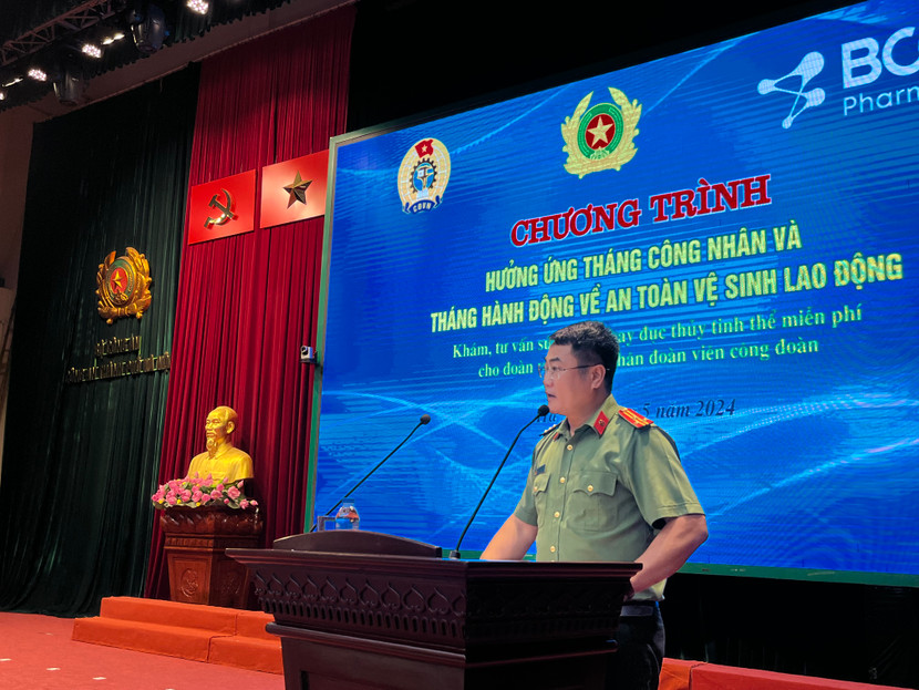 Thượng tá Lương Đức Hải - Trưởng Ban Công đoàn CATP Hà Nội phát biểu hưởng ứng