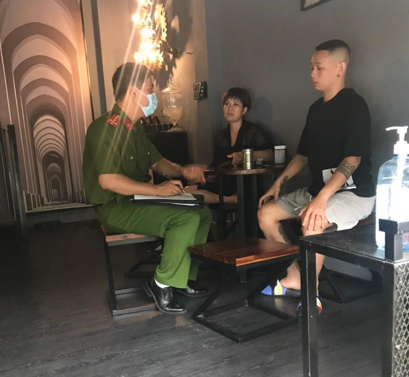 Phường Phương Liên làm việc với các chủ cơ sở kinh doanh cà phê