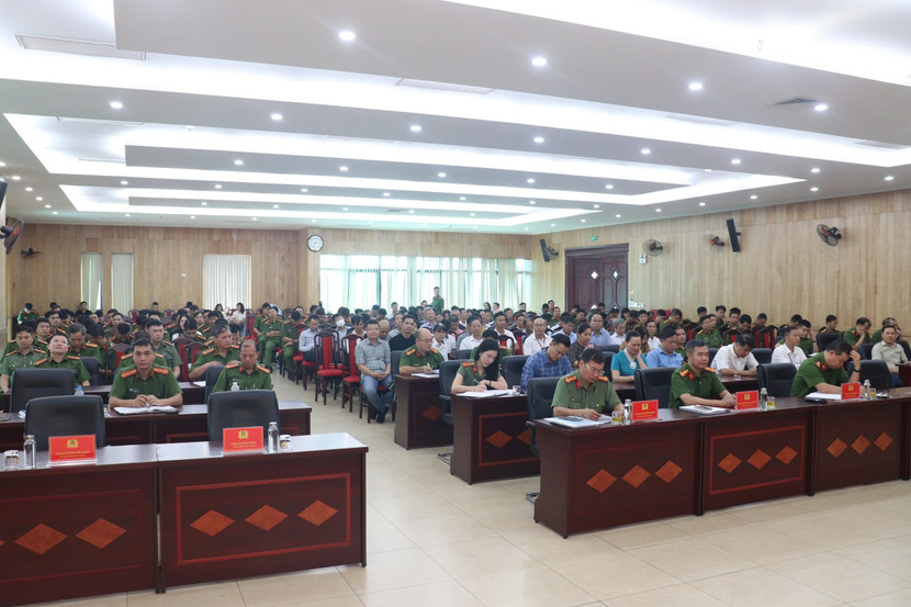 Đánh giá toàn diện các vấn đề liên quan đến an ninh trật tự, quản lý cư trú tại các chung cư ảnh 3