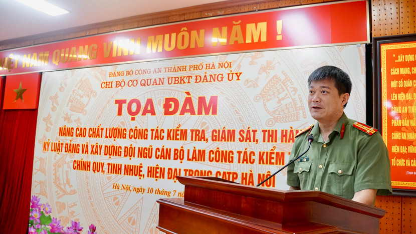 Đại tá Nguyễn Thanh Bình, Phó Thủ trưởng Cơ quan UBKT Đảng uỷ CATP quán triệt một số quy đinh, hướng dẫn mới Đại tá Nguyễn Thanh Bình, Phó Thủ trưởng Cơ quan UBKT Đảng uỷ CATP quán triệt một số quy đinh, hướng dẫn mới