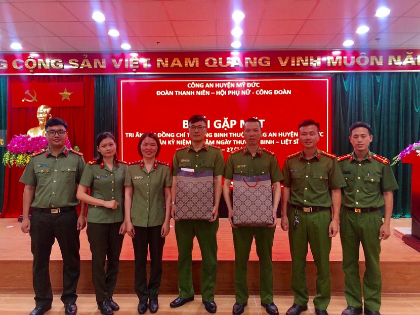 Gặp mặt cán bộ chiến sỹ là thương binh đang công tác tại đơn vị