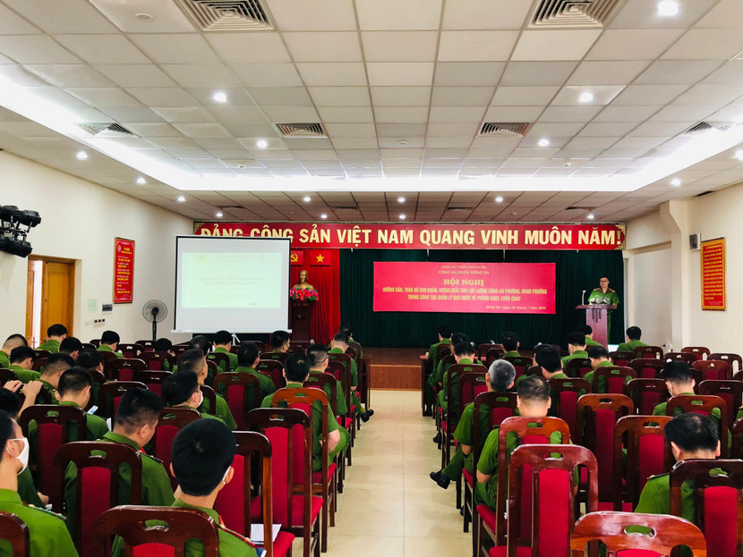 Hội nghị tháo gỡ khó khăn, vướng mắc cho lực lượng Công an cấp phường trong công tác quản lý PCCC Hội nghị tháo gỡ khó khăn, vướng mắc cho lực lượng Công an cấp phường trong công tác quản lý PCCC