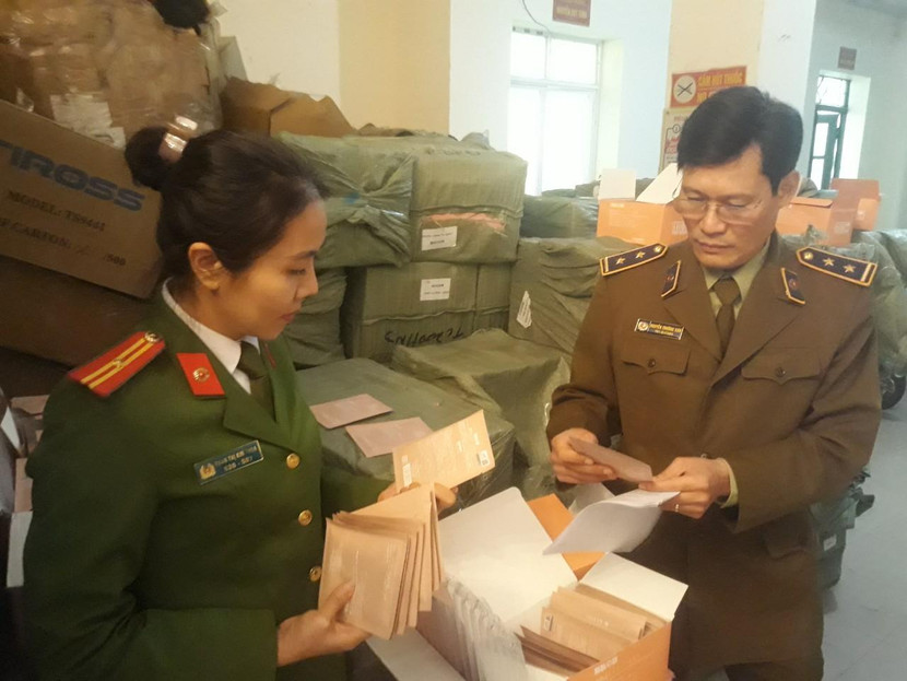 Cơ quan chức năng phát hiện lô hàng không rõ nguồn gốc