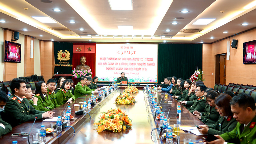 Hình ảnh tại điểm cầu Công an thành phố Hà Nội Hình ảnh tại điểm cầu Công an thành phố Hà Nội